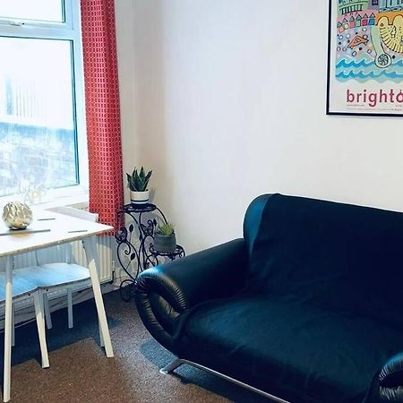 Comfortable Town House In Coventry City Centre Villa Eksteriør billede