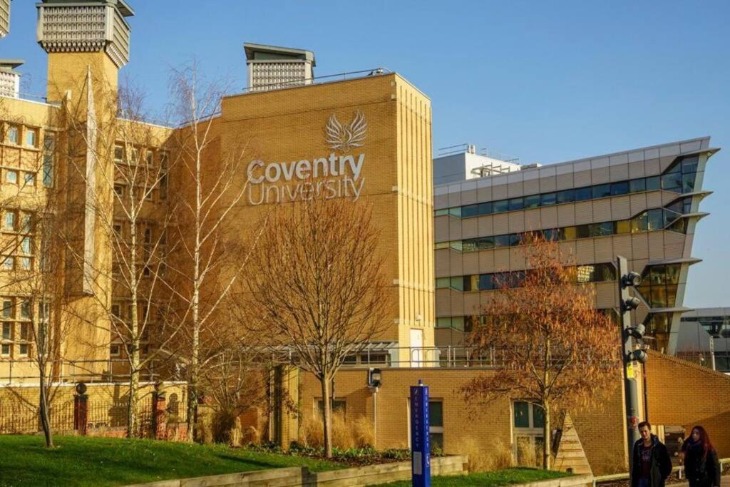 Comfortable Town House In Coventry City Centre Villa Eksteriør billede